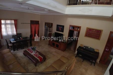 Dijual Rumah Hook, Lokasi di Pusat Kota Bandung Daerah Suryalaya, Buah Batu