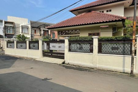 Jual Rumah Hook Lokasi di Pusat Kota Bandung Daerah Suryalaya Buah Batu