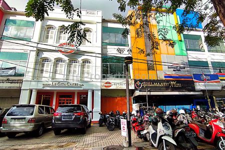 Disewakan Ruko Jalan Ahmad Yani, Pontianak, Kalimantan Barat