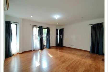 Disewakan Rumah Mewah Kawasan Kemang Jakarta Selatan Type 6+2BR Unfurnished