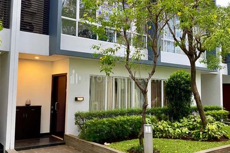 Disewakan Apartemen Puri Mansion Town House - 4+1 BR Fully Furnished