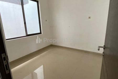 Dijual Rumah Casa Jardin, Daan Mogot, Jakarta Barat