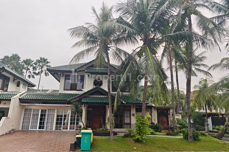 Jual Rumah Mewah dan Luas di Komplek Graha Taman Blok HC2, Pondok Aren, Tangerang Selatan