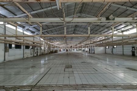 Dijual Pabrik Sangat Luas di Jalan Kaliabang Tengah, Kota Bekasi