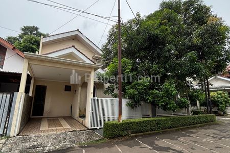 Jual Rumah Hook Modern Siap Huni di Punai 4, Bintaro Sektor 2, Ciputat Timur, Tangerang Selatan