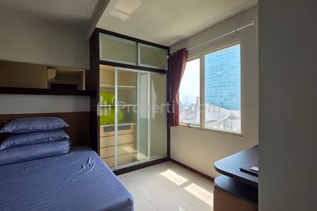 Sewa Apartemen Royal Mediterania Garden Residences 2 Bedrooms Best View Fireworks Central Park Mall di Tanjung Duren Jakarta Barat