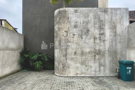 Jual Rumah Estetik Gaya Industrial Tanah Luas di Arcamanik Kota Bandung