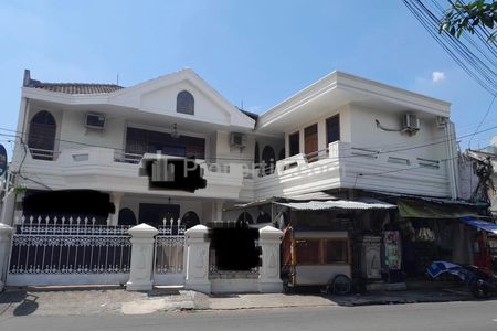 Jual Rumah Siap Huni di Pengadean Barat Raya, Pancoran, Jakarta Selatan