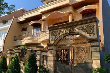 Dijual Rumah Villa Royal Pakuwon City Surabaya Timur