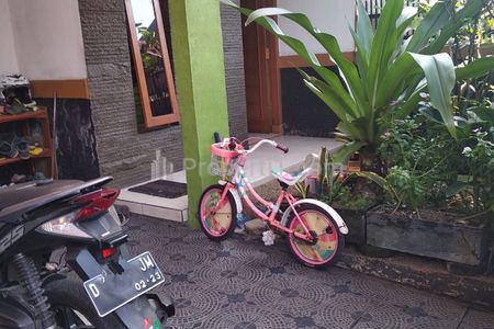 Jual Rumah di Bawah Pasaran, Kondisi Siap Huni Dalam Komplek Bebas Banjir Dekat Kawasan Summarecon Kota Bandung