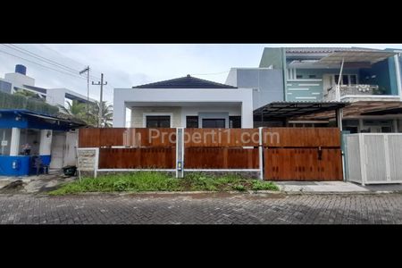 Dijual Rumah Hook Luas 144 m2 di Sulfat Malang