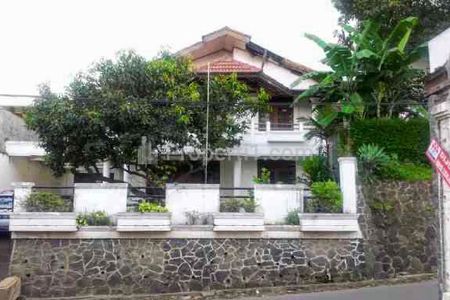 Jual Rumah di Jalan Cigadung Raya Timur Kota Bandung