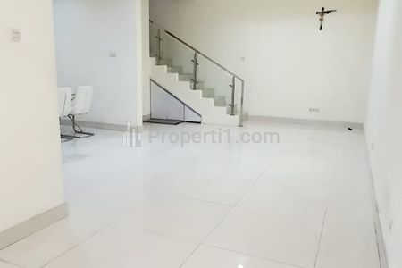 Jual Rumah Kelapa Gading BCS Jakarta Utara, Ukuran 105 m², 3 Lantai