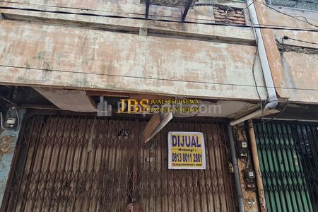 Dijual Ruko 2 Tingkat di Jalan Sutomo Baru / Jl. Seram, Medan
