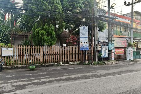 Disewakan Rumah dengan Luas Tanah 784 m2 di Bunga-bunga Suhat Malang 