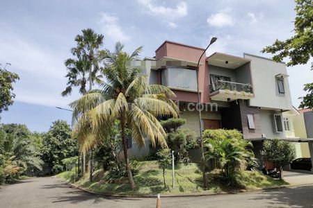 Jual Rumah Mewah 3 Lantai di Komplek Legenda Wisata Cibubur Bogor