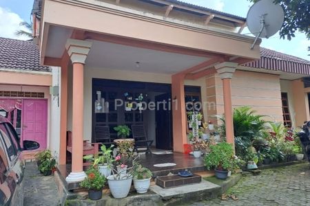 Dijual Rumah Luas Ungaran Barat Semarang Dekat Kampus Universitas Ngudi Waluyo Ungaran