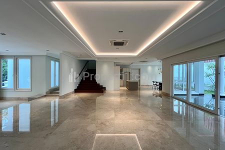 Dijual Rumah Mewah Siap Huni di Intercon Kebon Jeruk Jakarta Barat
