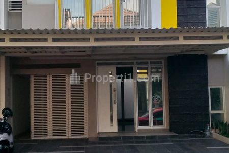 Jual Rumah Besar Siap Huni di Summarecon Bekasi Cluster Maple Residence