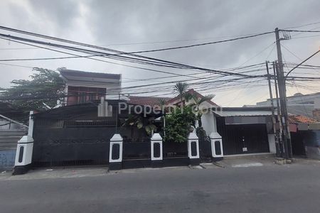 Jual Rumah Lama Bagus di Pasar Kecapi Kota Bekasi Strategis Kota Bekasi