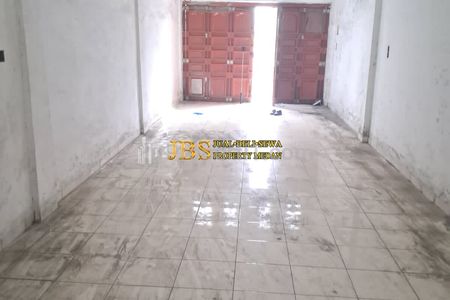 DIJUAL RUGI! Ruko di Jalan Kapten Muslim (Dekat Jl. Kapten Sumarsono) - Medan