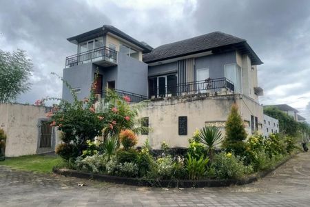 Dijual Rumah 2 Lantai di Jalan Gunung Payung, Kabupaten Badung, Bali