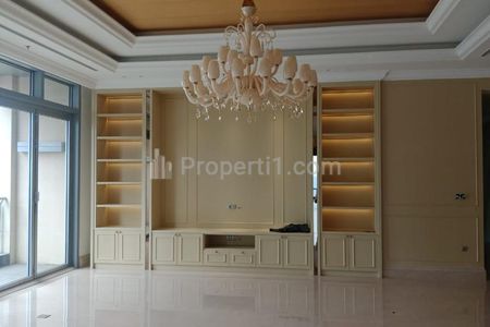 Disewakan Apartemen Raffles Residences 4BR Semi Furnished