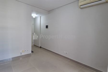 For Rent Apartment Madison Park - Studio Unfurnished, Lokasi Strategis