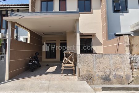 Dijual Rumah Baru 2 Lantai Dalam Cluster di RE Martanegara, Bandung – On Progress 2025