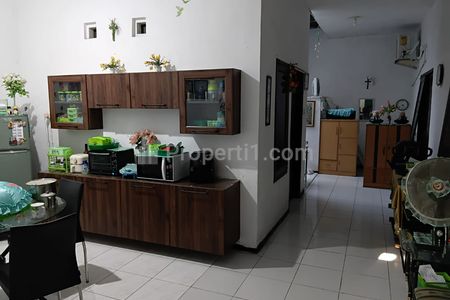 Dijual Cepat Rumah Minimalis 2 Lantai di Perum Babatan Pilang Wiyung Surabaya