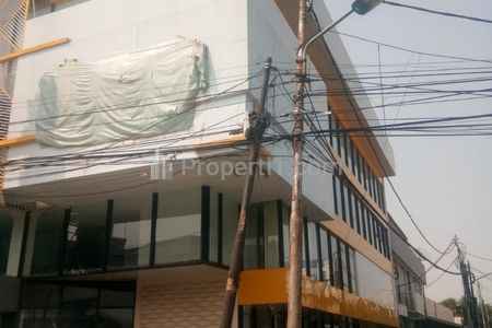 Dijual Gedung Luas 1200m2 di Jl. Jatinegara Barat, Jakarta Timur - Strategis Dekat Akses Toll