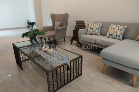 Sewa Rumah di Kemang, Mampang Prapatan, Jakarta Selatan - Furnished & Private Pool