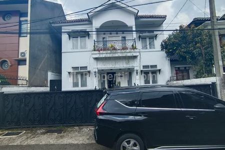 Dijual Rumah Murah Mewah di Sariwangi Parompong Bandung
