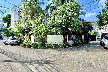 Jual Rumah Harga di Bawah Pasaran di Kebayoran Baru, Jakarta Selatan - Posisi Hook, Dekat Blok M & Sudirman
