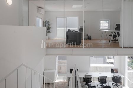 Jual Rumah MULTIFUNGSI STRATEGIS Dekat Trans Studio Mall TSM Bandung - Cocok untuk Hunian, Kantor, ataupun Usaha