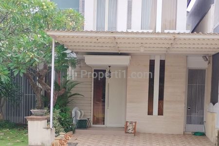 Dijual Rumah Pakuwon Indah Surabaya - Semi Furnished Modern - Spesial Row Jalan KEMBAR - Surat SHM