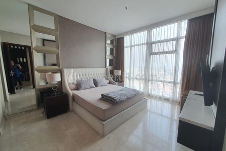 Sewa Apartemen Dharmawangsa Essence Jakarta Selatan – 2+1 Bedroom Luas 136 SQM, Private Lift, Full Furnished and Good Condition