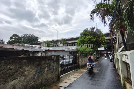 Jual Rumah Tua di Utan Kayu Utara Matraman Jakarta Timur