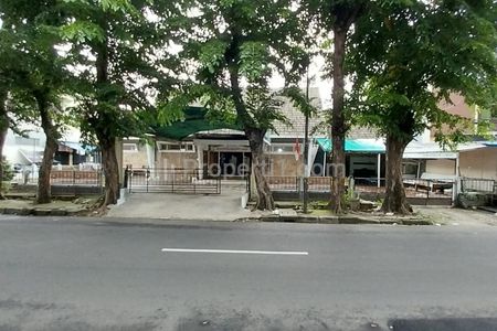 Jual Rumah Hitung Tanah di Cawang Jakarta Timur