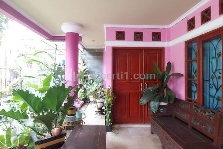 Teras Depan Rumah