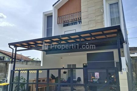 Dijual Rumah Terawat Siap Huni di Suryalaya Bandung