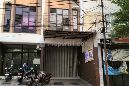 Dijual Ruko 3,5 Lantai di Aries Utama, Meruya Utara, Jakarta Barat, Dekat Pintu Toll