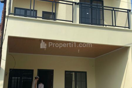 DIJUAL RUMAH 2 LANTAI DI SENTUL CITY BOGOR