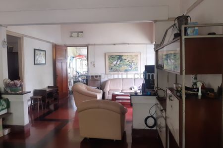 Dijual Rumah Strategis Sayap Supratman Bandung