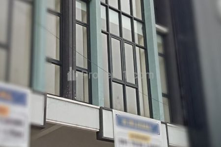 Dijual Bangunan Komersial Raya Wiyung Surabaya Selatan