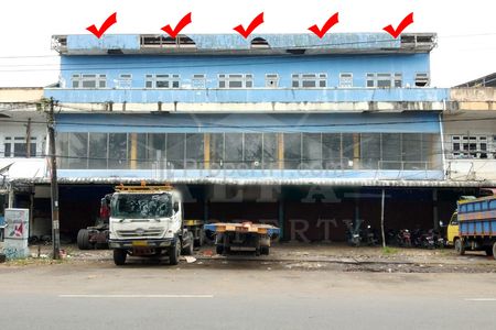 Sewa Ruko 5 Unit Dekat Pelabuhan Cocok Jadi Gudang Ekspedisi di Jalan Kom Yos Sudarso, Pontianak