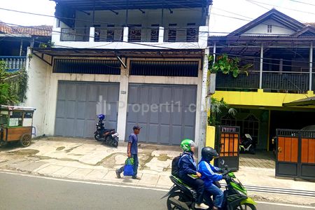 Jual Cepat BU Ruko 2 Lantai Siap Huni di Bandung, Antapani Lama (Cicadas), LT 172 m2, LB 300 m2,  Lebar Ruko 10 meter, Surat SHM - PBB - IMB