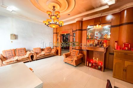 Dijual Rumah 2 Tingkat  Kondisi Siap Huni Furnished Komplek Cemara Hijau Medan