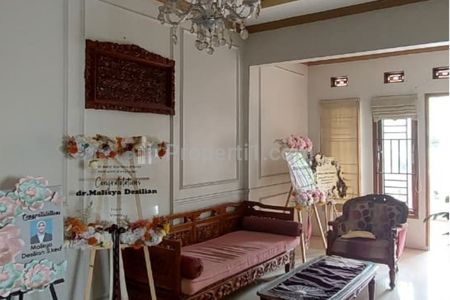 Dijual Rumah Super Mewah + Usaha Aktif - Include Furniture di Padasuka Bandung