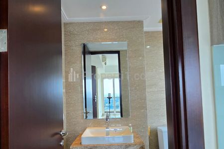 BEST SALE! Jual Apartemen Menteng Park Tower Emerald Bagus dan Rapi Semi Furnished